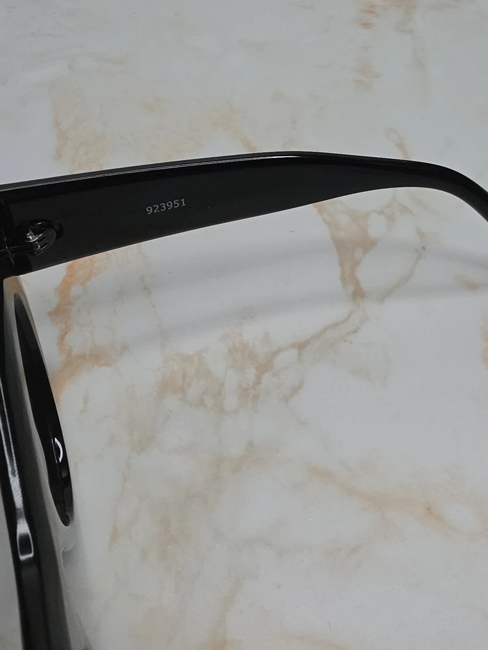 Black Oversized Papillon Cat-Eye Sunglasses